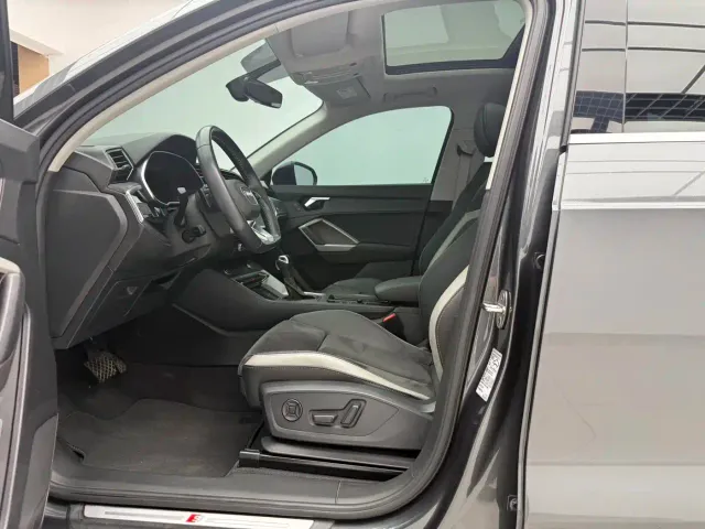 Audi Q3 — Фото автомобиля 12