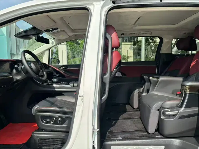 GAC Trumpchi E9 — Фото автомобиля 5