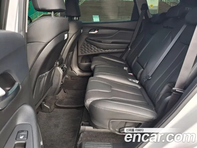 Hyundai Santafe Новый Santa Fe Дизель 2.2 2WD — Фото автомобиля 9