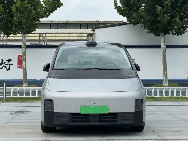 Li Auto MEGA — Фото автомобиля 2