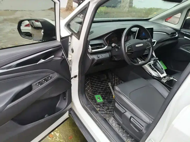 Maxus G50 — Фото автомобиля 15