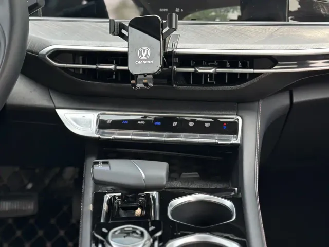 Changan Eado — Фото автомобиля 18