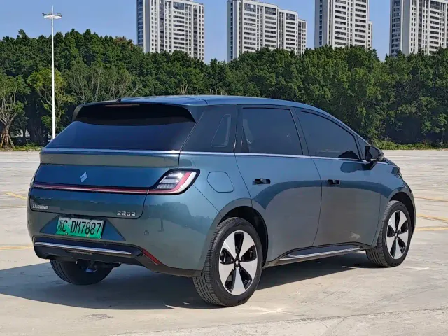 Baojun Cloud — Фото автомобиля 5
