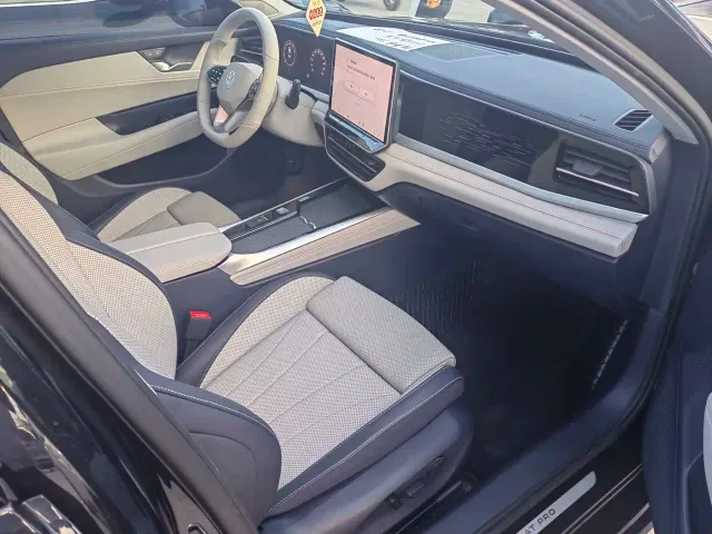 Volkswagen Passat — Фото автомобиля 5