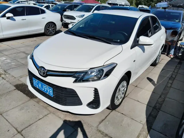Фотография автомобиля — Toyota Vios