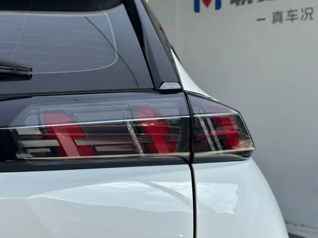 Peugeot 2008 — Фото автомобиля 7