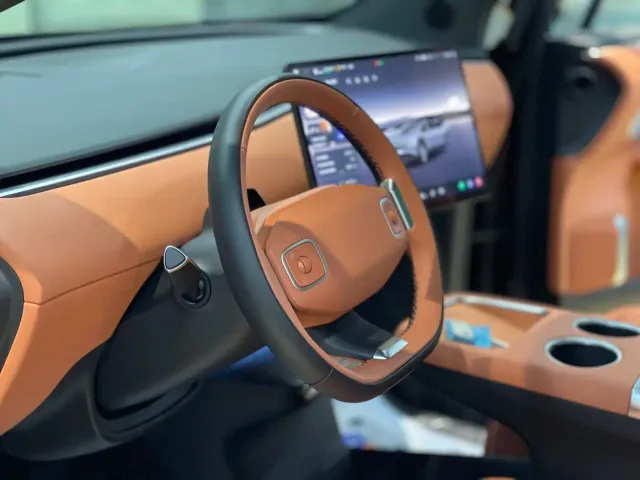 Changan Qiyuan E07 — Фото автомобиля 8
