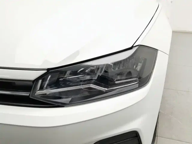 Volkswagen Polo — Фото автомобиля 7