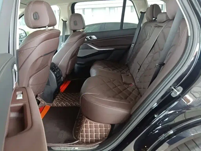 BMW X5 — Фото автомобиля 16