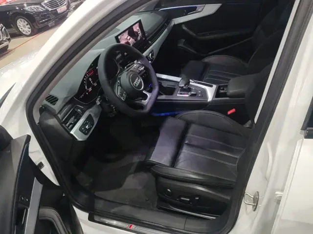 Audi A4L — Фото автомобиля 14