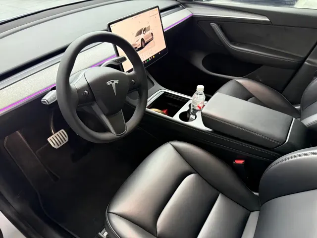 Tesla Model Y — Фото автомобиля 4