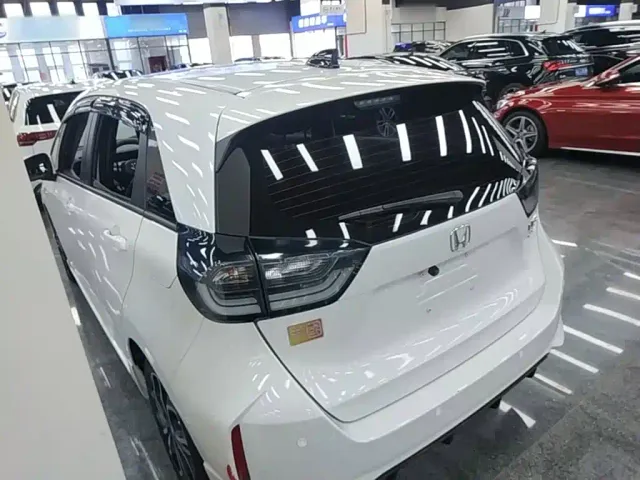 Honda LIFE 2021 1.5L CVT SPORT Heartbeat Edition — Фото автомобиля 4