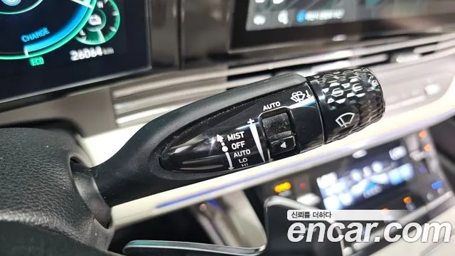 Hyundai Grandeur Grandeur (New) Hybrid — Фото автомобиля 24
