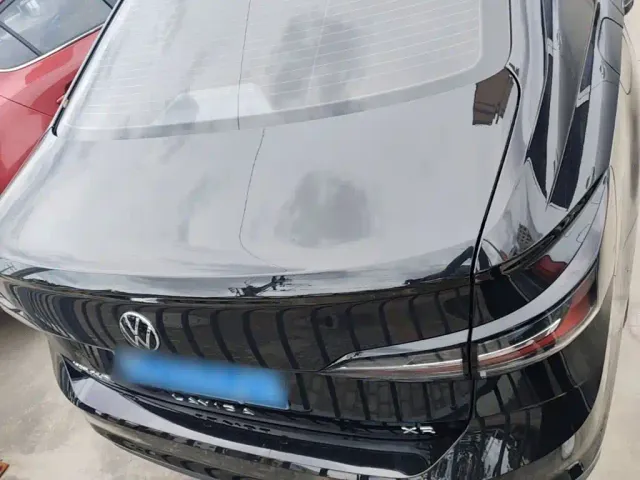 Volkswagen Lavida — Фото автомобиля 5