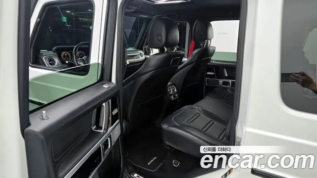 Mercedes-Benz G-Class — Фото автомобиля 24