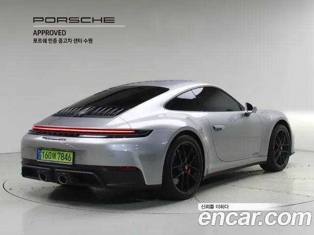 Porsche 911 992 — Фото автомобиля 2