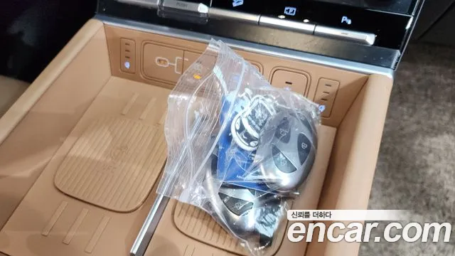 Hyundai Santafe — Фото автомобиля 15