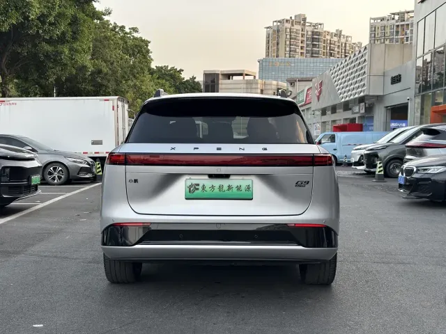 Xpeng G9 — Фото автомобиля 6