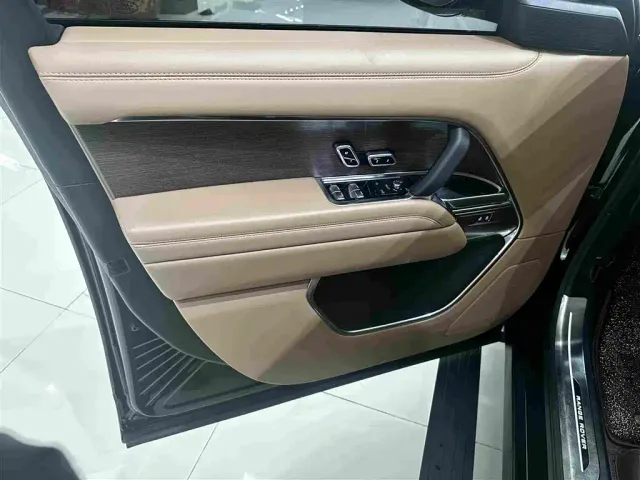 Land Rover Range Rover — Фото автомобиля 6