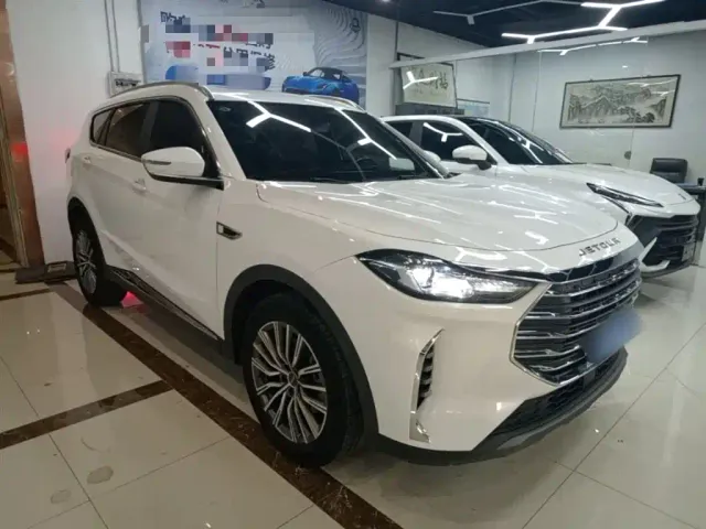 Jetour X70 Plus — Фото автомобиля 3