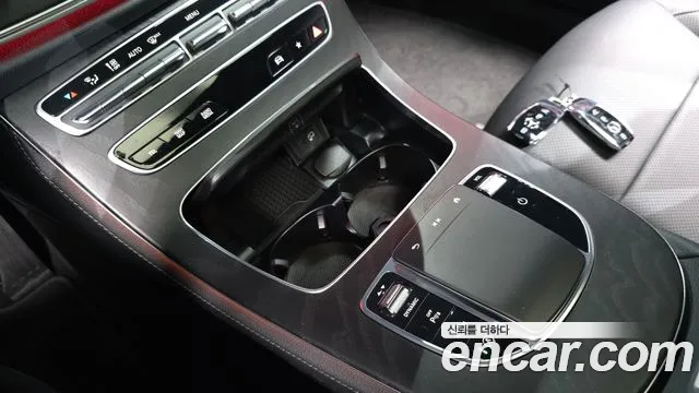 Mercedes-Benz E-Class W213 — Фото автомобиля 30