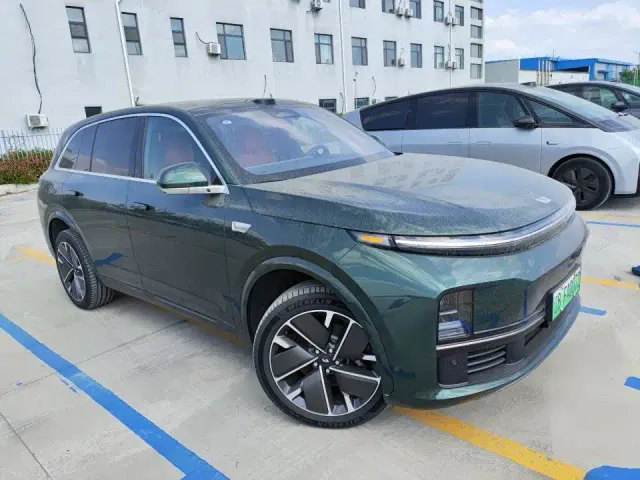 Li Auto L7 — Фото автомобиля 2