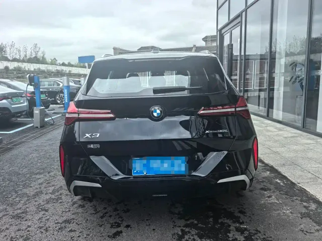 BMW X3 — Фото автомобиля 3