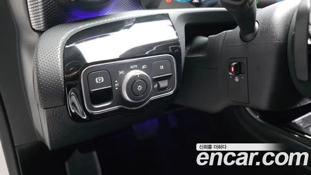 Mercedes-Benz A-Class — Фото автомобиля 27