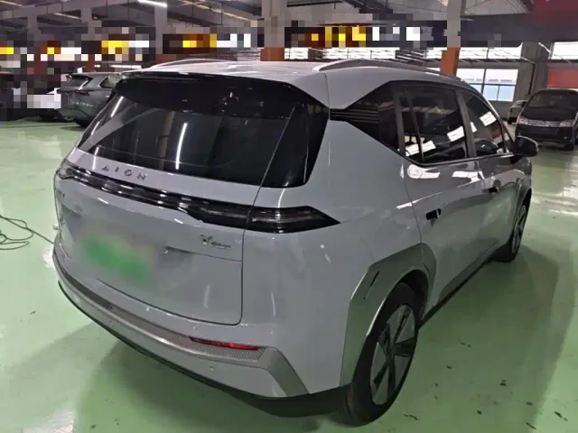 GAC Aion Y — Фото автомобиля 6