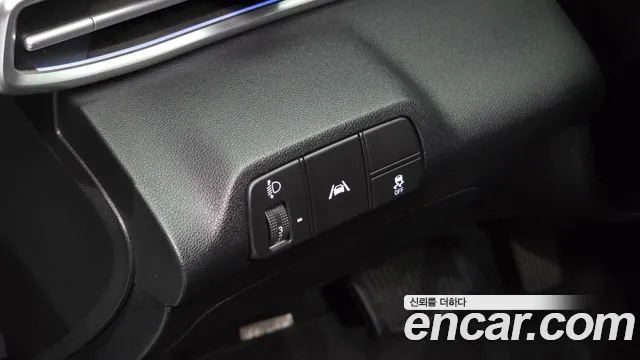 Hyundai AVANTE Avante (CN7) — Фото автомобиля 14