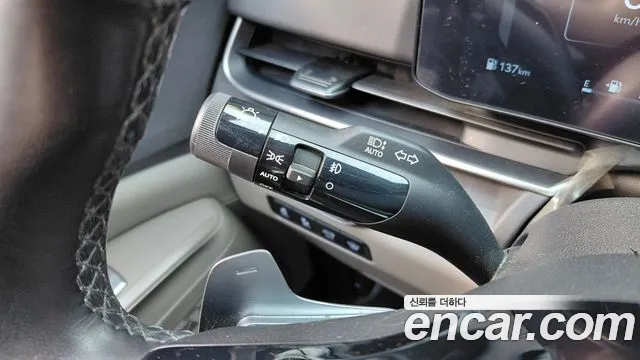 Kia Carnival Generation 4 — Фото автомобиля 28