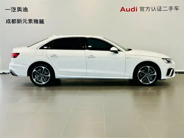 Audi A4L — Фото автомобиля 3