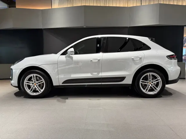 Porsche Macan — Фото автомобиля 3