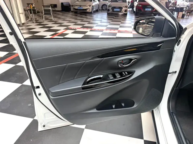 Toyota YARiS L Zhi Xuan — Фото автомобиля 7