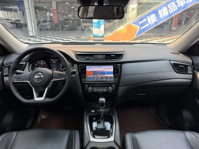 Nissan X-Trail — Фото автомобиля 12