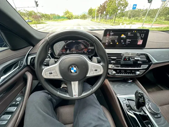 BMW 5 Series — Фото автомобиля 13