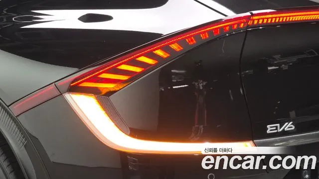 Kia EV6 — Фото автомобиля 8