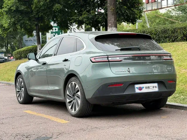 Aito M5 — Фото автомобиля 4
