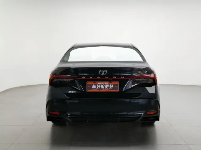 Toyota Avalon — Фото автомобиля 4