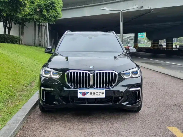 BMW X5 — Фото автомобиля 2