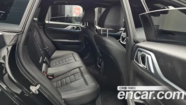 BMW 4-Series 4 серия (G22) 420i M Sport Pro Gran Coupe — Фото автомобиля 10