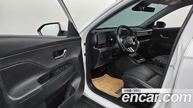Hyundai Kona SX2 — Фото автомобиля 10