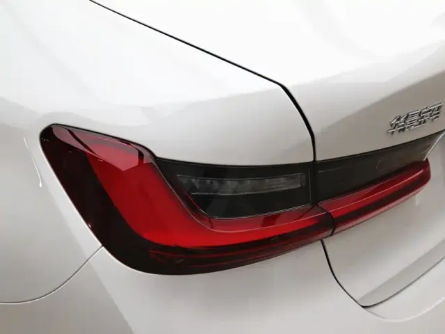 BMW 3 Series — Фото автомобиля 27