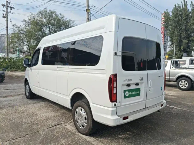 Maxus Xintu V80 — Фото автомобиля 4