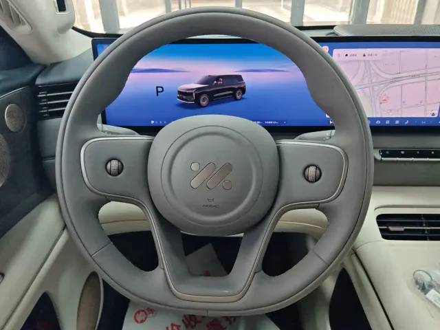 IM Motors LS8 — Фото автомобиля 10