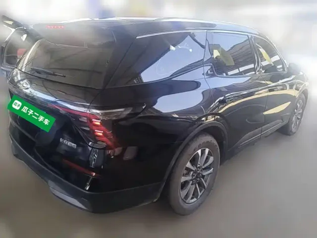 Ford Edge — Фото автомобиля 9