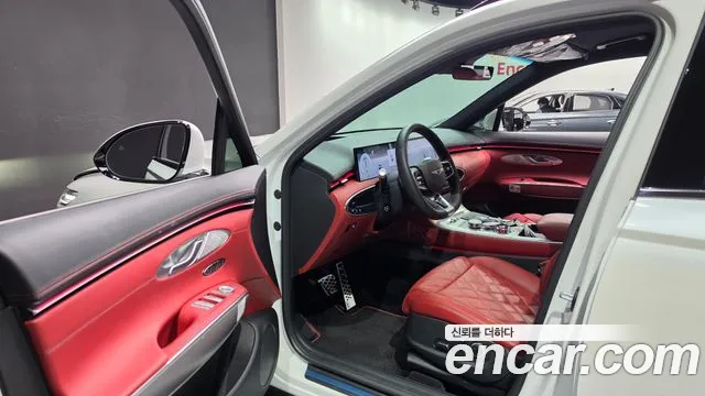 Genesis GV70 2.5T Бензин 2WD — Фото автомобиля 10