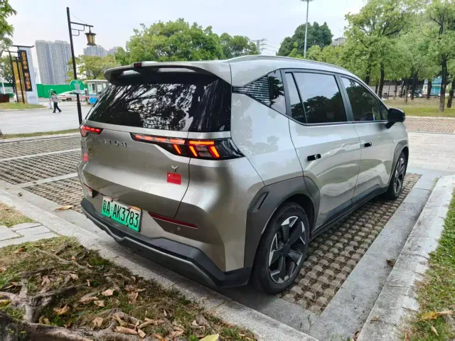 GAC Aion Y — Фото автомобиля 5