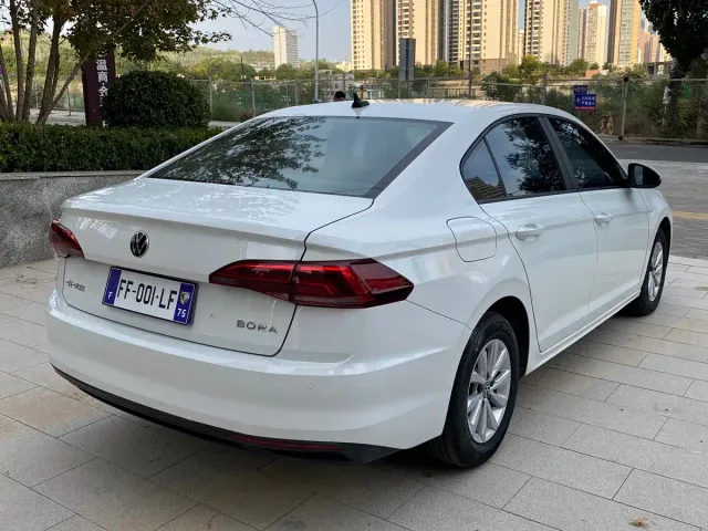 Volkswagen Bora — Фото автомобиля 6