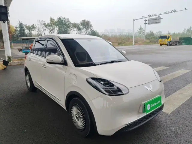 Wuling Bingo — Фото автомобиля 3